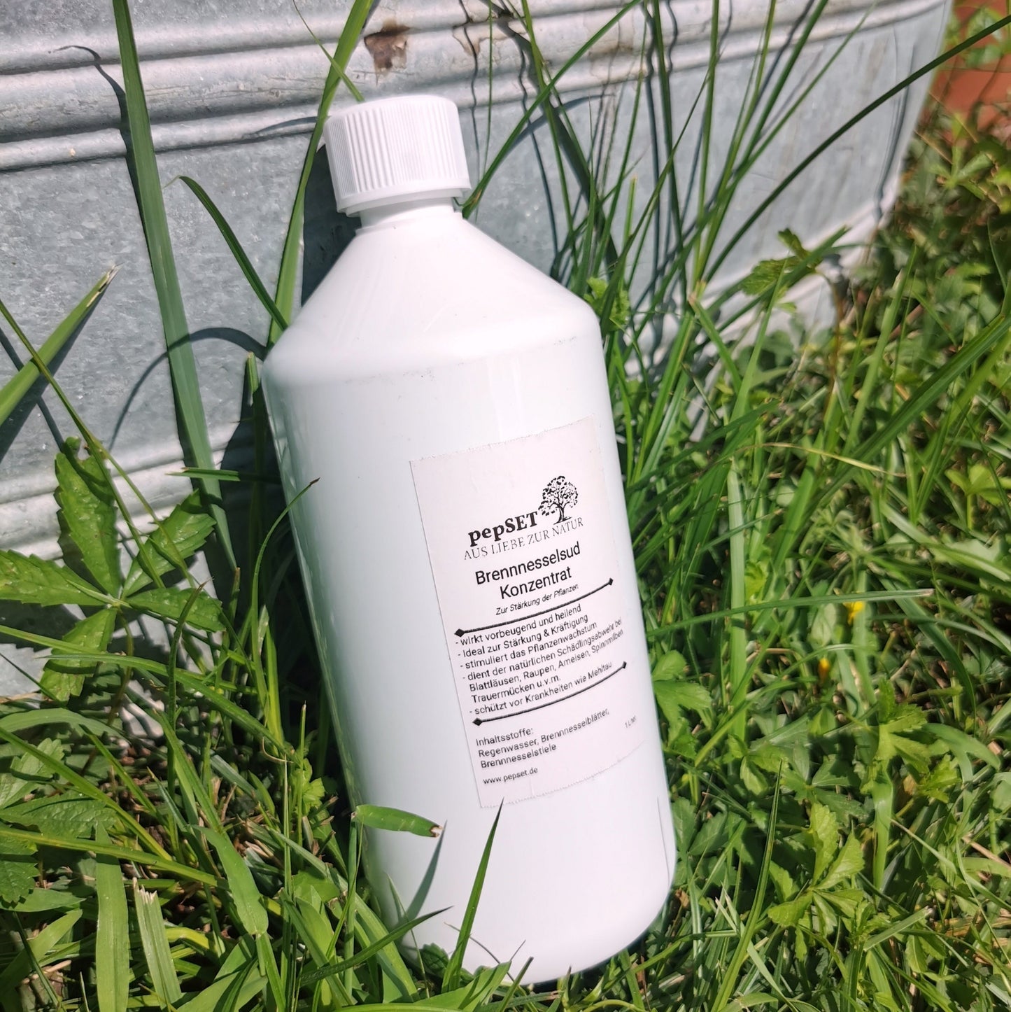 Brennnesselsud / Jauche – 100% natürlich, handgemacht & kraftvoll